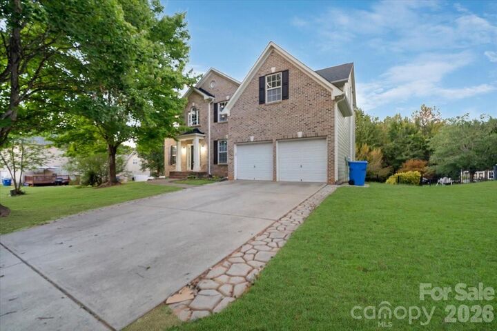 Property Photo: 144 Steeplechase Avenue NC 28117