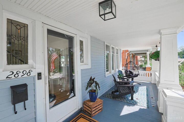 Property Photo:  2898 Victoria Avenue  OH 45208 