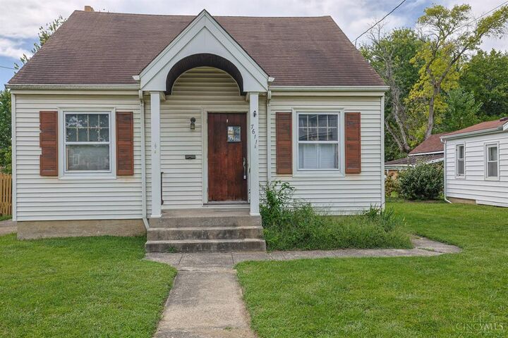 Property Photo:  7611 Seward Avenue  OH 45231 