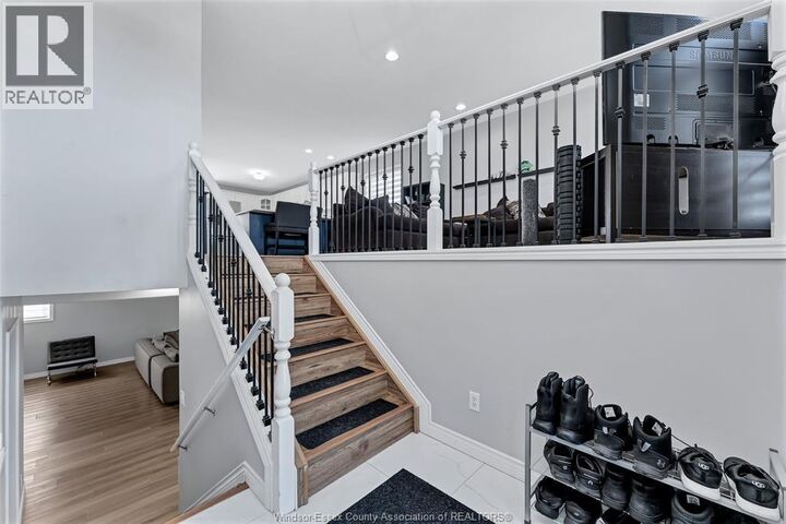 Property Photo:  727 Alpenrose  ON N9G 2X7 