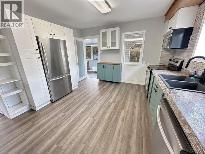 Property Photo:  569 Auburn Crescent  BC V0X 1W0 