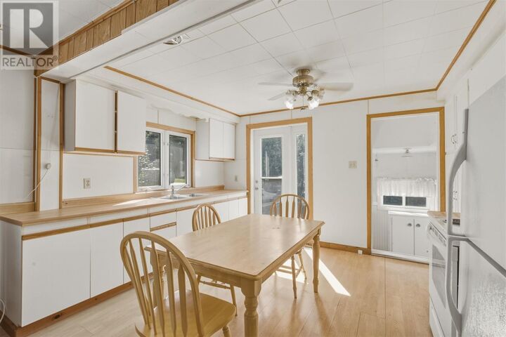 Property Photo:  154 Hamilton Ave  ON P0R 1B0 