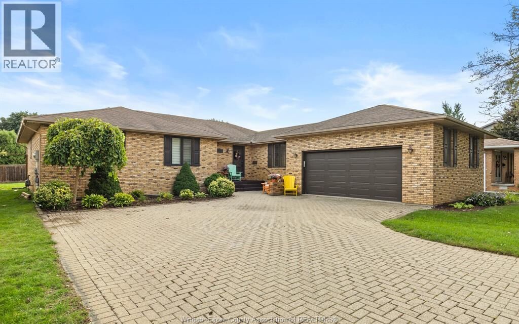 Property Photo:  1748 Hebert Street  ON N8N 4G2 