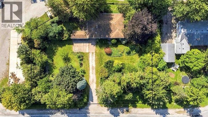 Property Photo:  1705 Michigan Line  ON N7T 7H4 