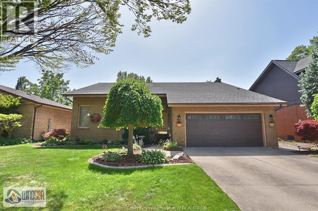 Property Photo:  3915 Villa Borghese Drive  ON N9G 2K3 