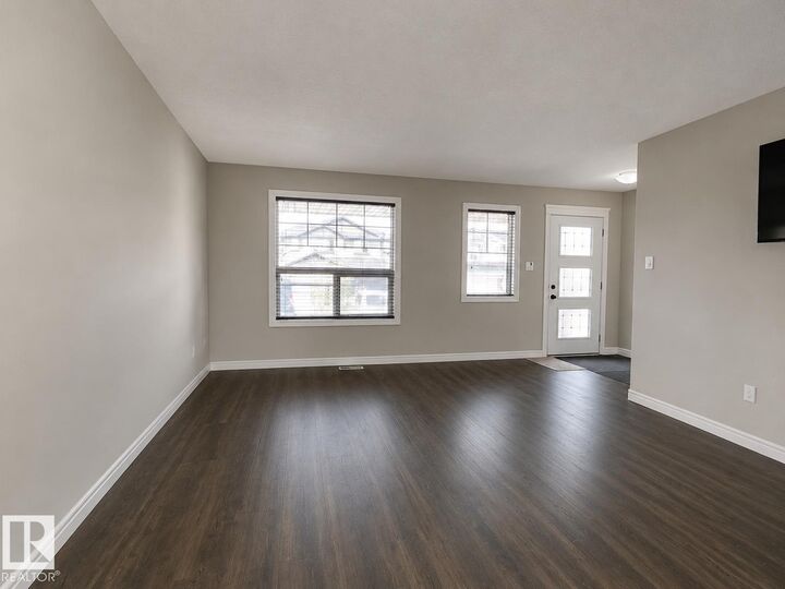 Property Photo:  2251 Casey Crescent SW  AB T6W 3M8 