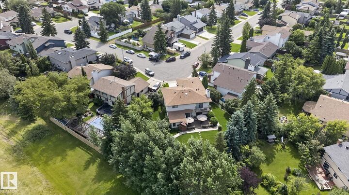 Property Photo:  18132 78 Avenue NW  AB T5T 2A7 