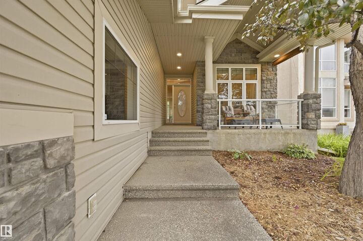 Property Photo:  1406 Thorogood Lane NW  AB T6R 3K6 
