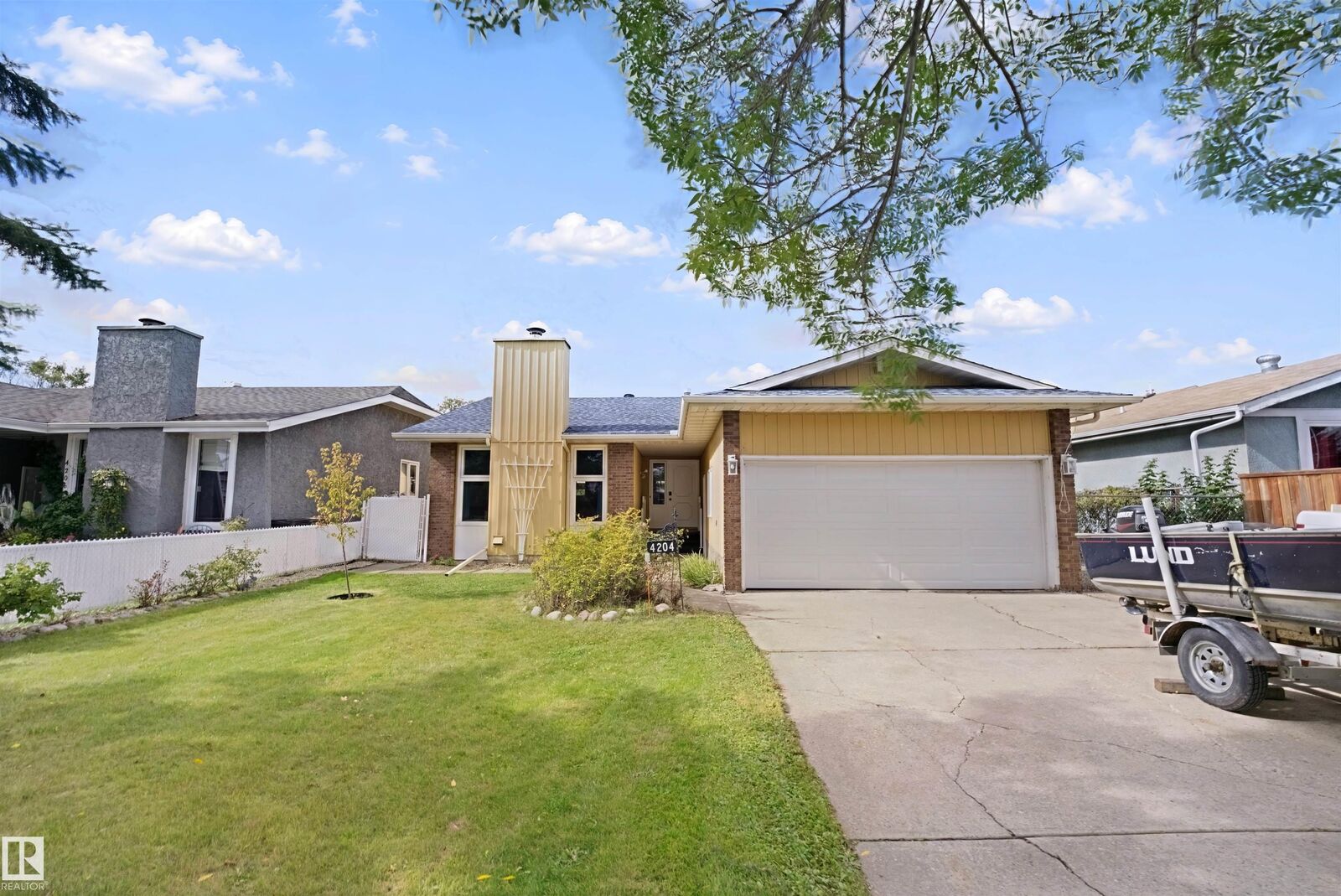 Property Photo: 4204 40A Street AB T9E 4X1
