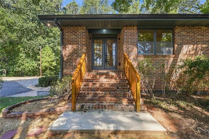 Property Photo:  142 Ann Drive  GA 30114 