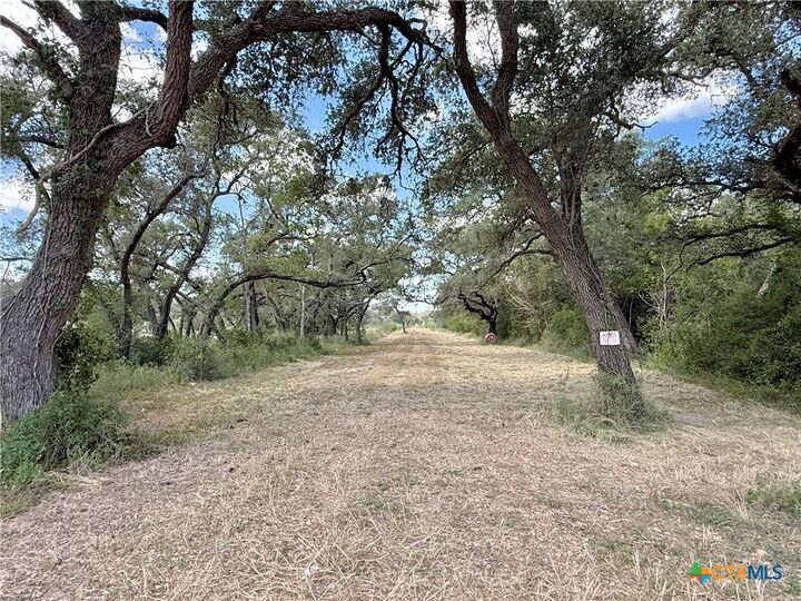 Property Photo: 4668 Old Hwy Rd TX 77968