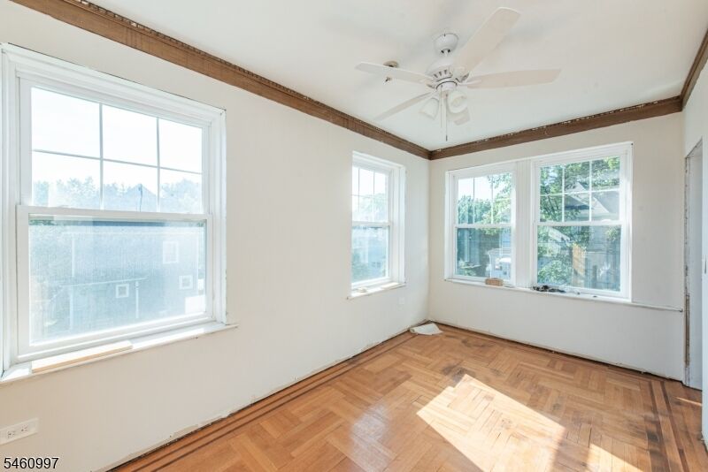 Property Photo:  9 Vernon Ave 2  NJ 07108 