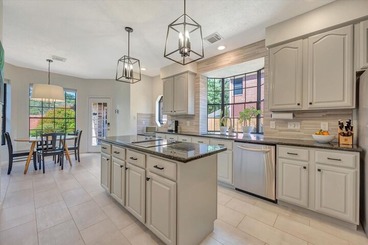 Property Photo:  16531 Town Lake Court  TX 77059 