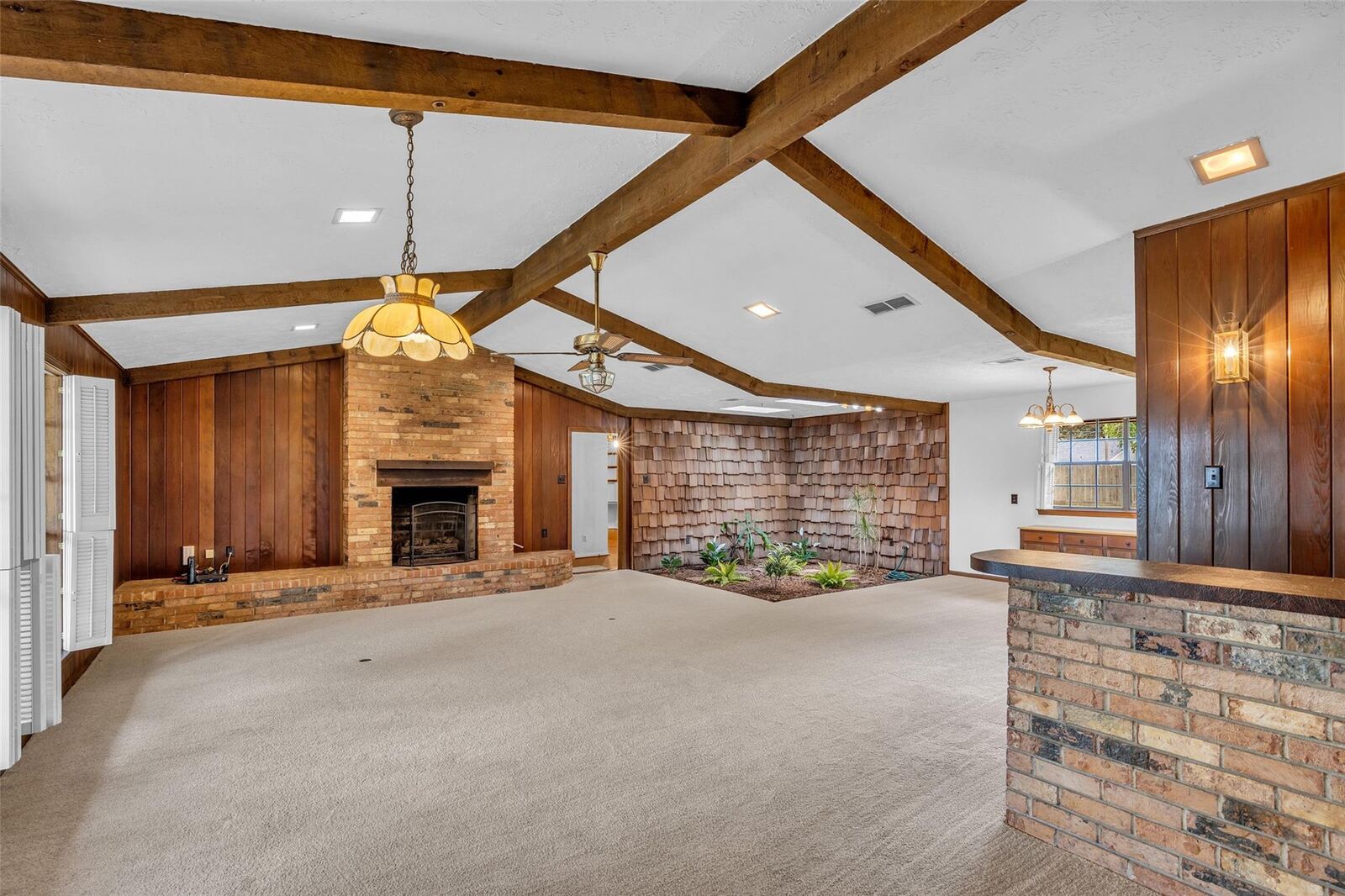 Property Photo: 3403 Nottingham Street TX 77581