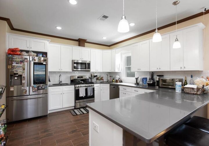 Property Photo: 86 Oak St R NJ 07304
