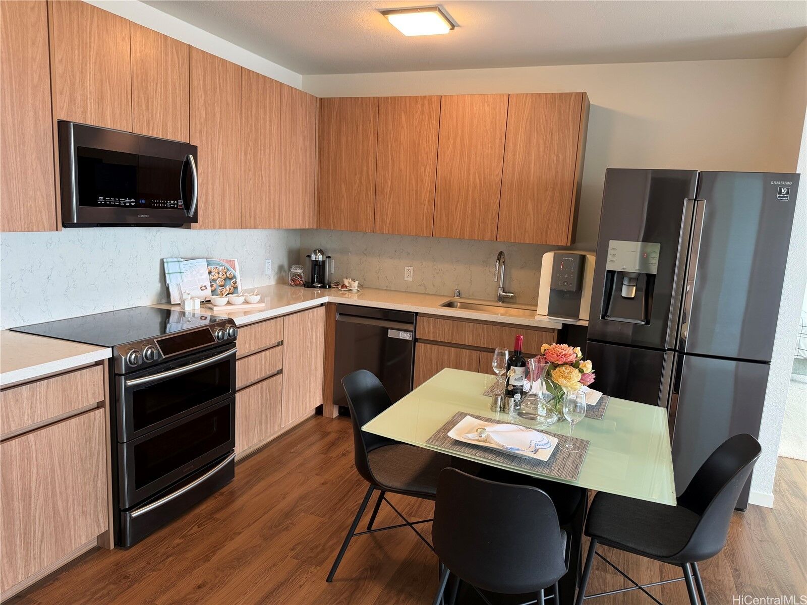 Property Photo:  1391 Kapiolani Boulevard 3011  HI 96814 