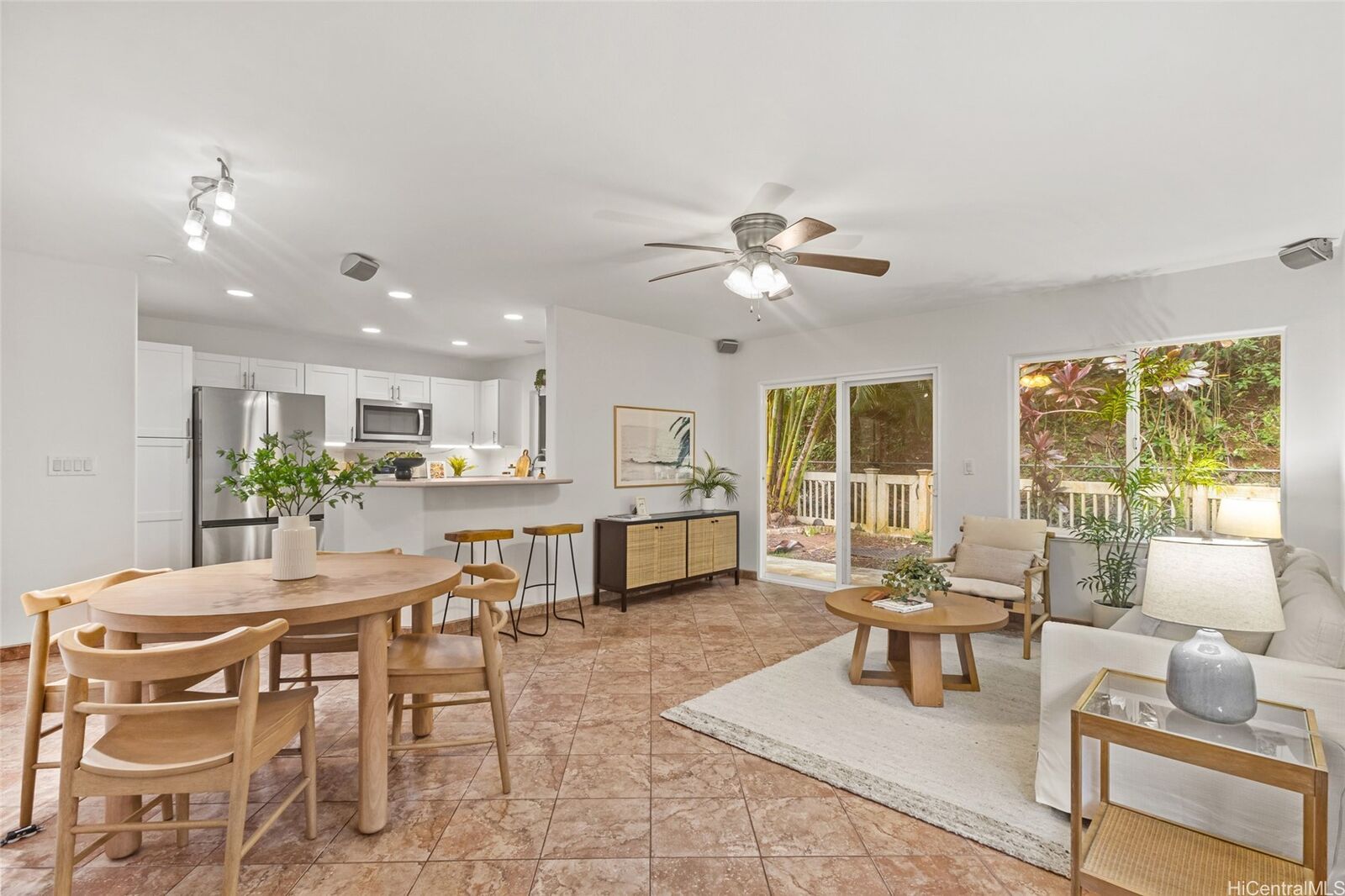 Property Photo:  95-1215 Wikao Street 73  HI 96789 