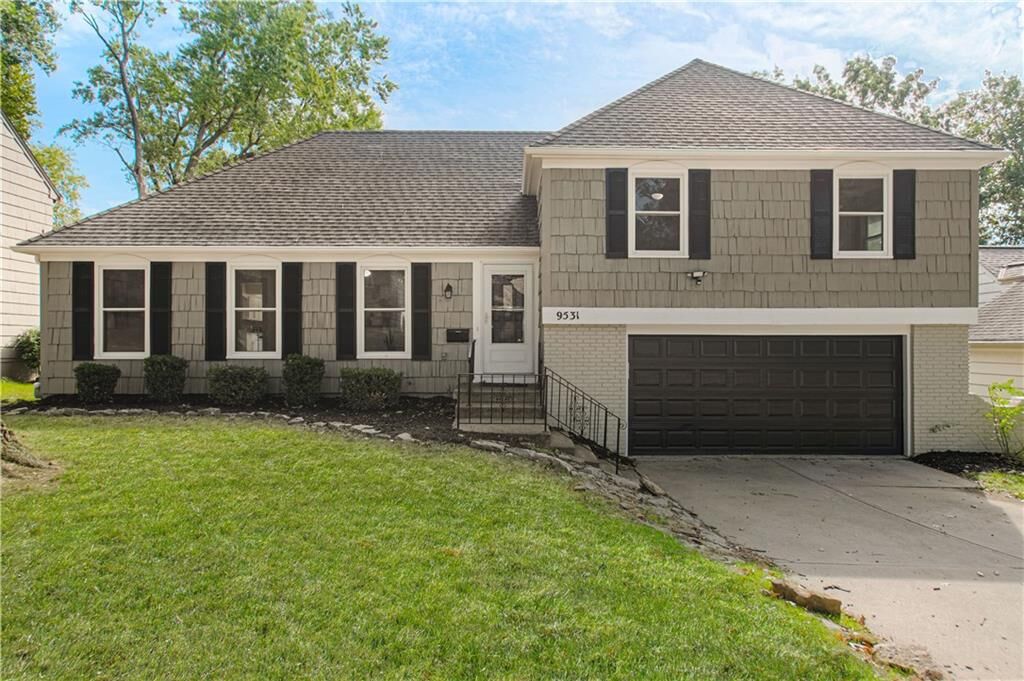 Property Photo: 9531 Beverly Drive KS 66207