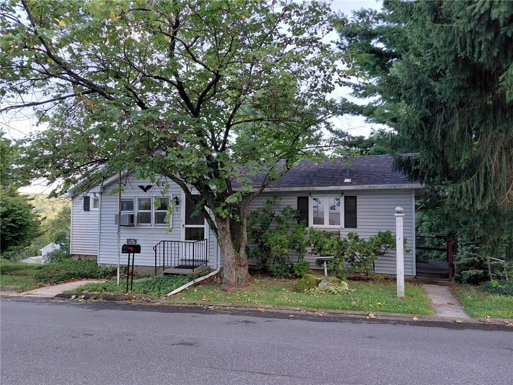 Property Photo:  1514 Graham Street  PA 18015 
