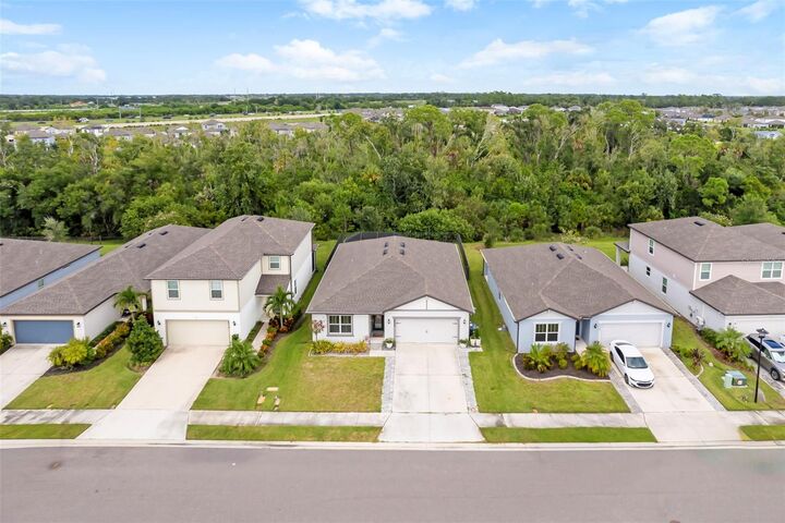 Property Photo: 8522 Abalone Loop FL 34219