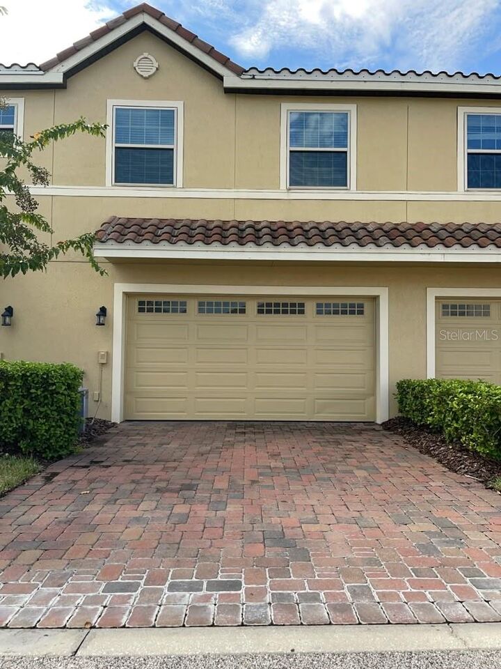 Property Photo: 14284 Swanley Street FL 32832