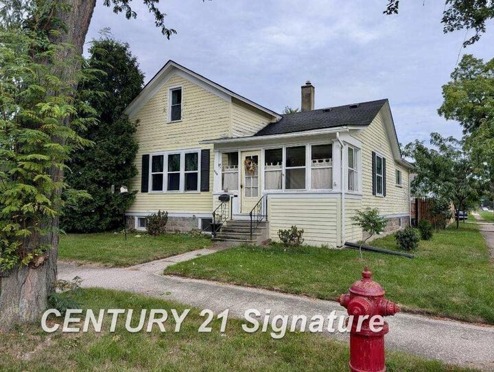 Property Photo:  220 S Charles Street  MI 48602 