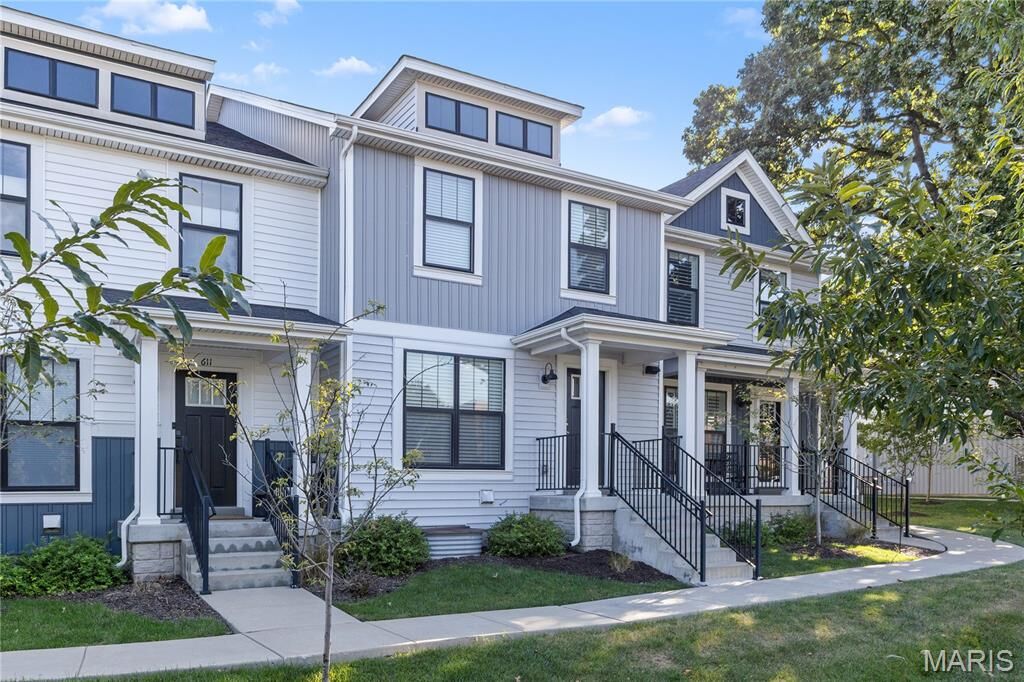 Property Photo: 617 Maple Frst MO 63122
