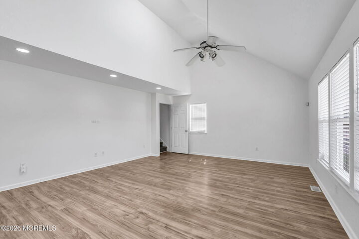 Property Photo:  513 Harding Avenue  NJ 08753 