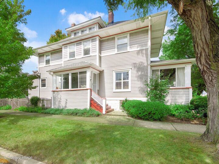 Property Photo:  500 N Ashland Avenue  IL 60526 