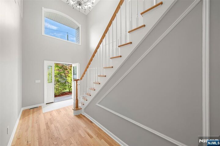 Property Photo:  15 Laurel Avenue  NJ 07628 
