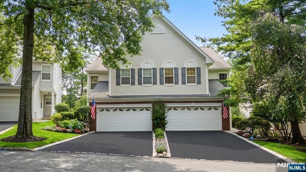 Property Photo:  175 Warbler Drive  NJ 07470 