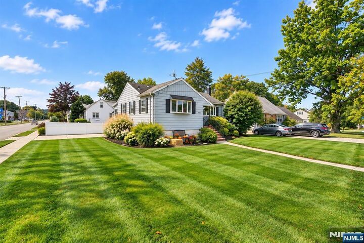 Property Photo: 317 Newark Pompton Turnpike NJ 07444