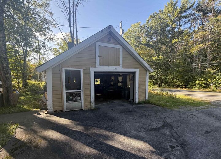Property Photo:  97 Bradford Road  NH 03782 
