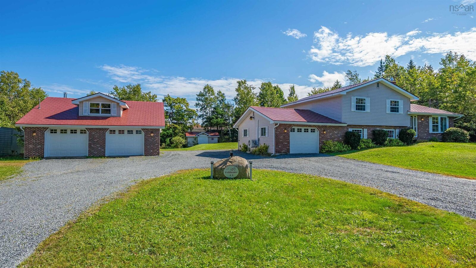 Property Photo:  44 Lake Drive  NS B0N 1Z0 