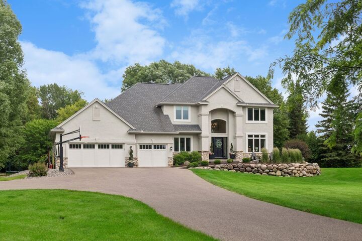 Property Photo:  2260 Fieldstone Place  MN 55359 