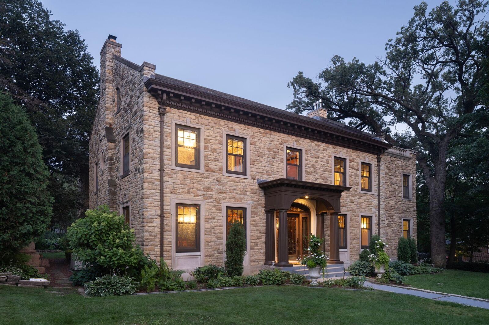 Property Photo:  4649 E Lake Harriet Parkway  MN 55419 