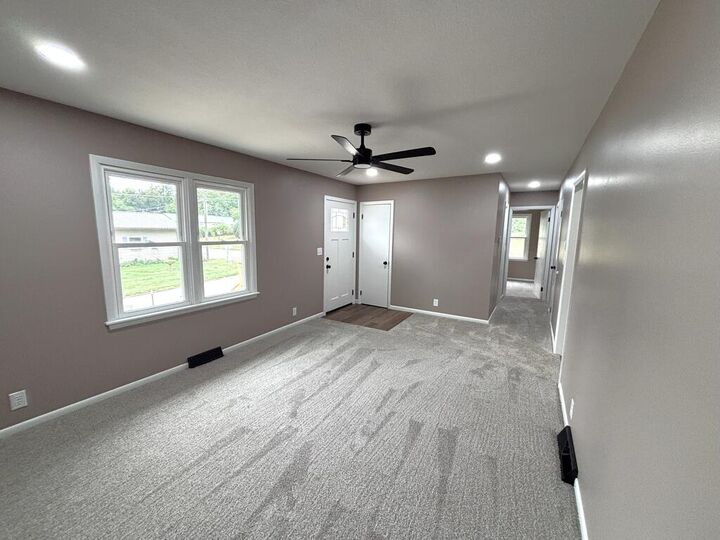 Property Photo:  114 W 10th Street  MO 64633 