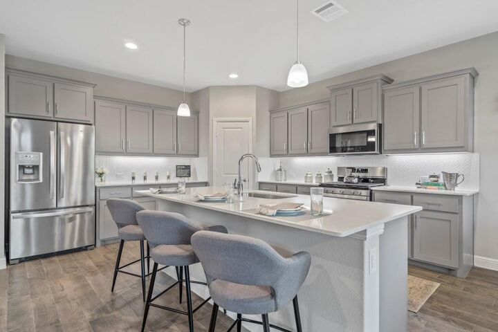 Property Photo: 733 Rubicon Road TX 76247