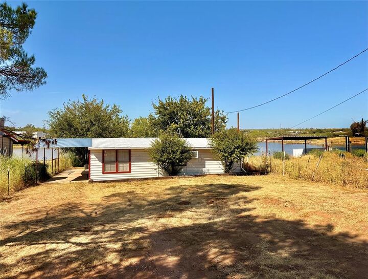 Property Photo: 2116 Lcr 252 TX 79512