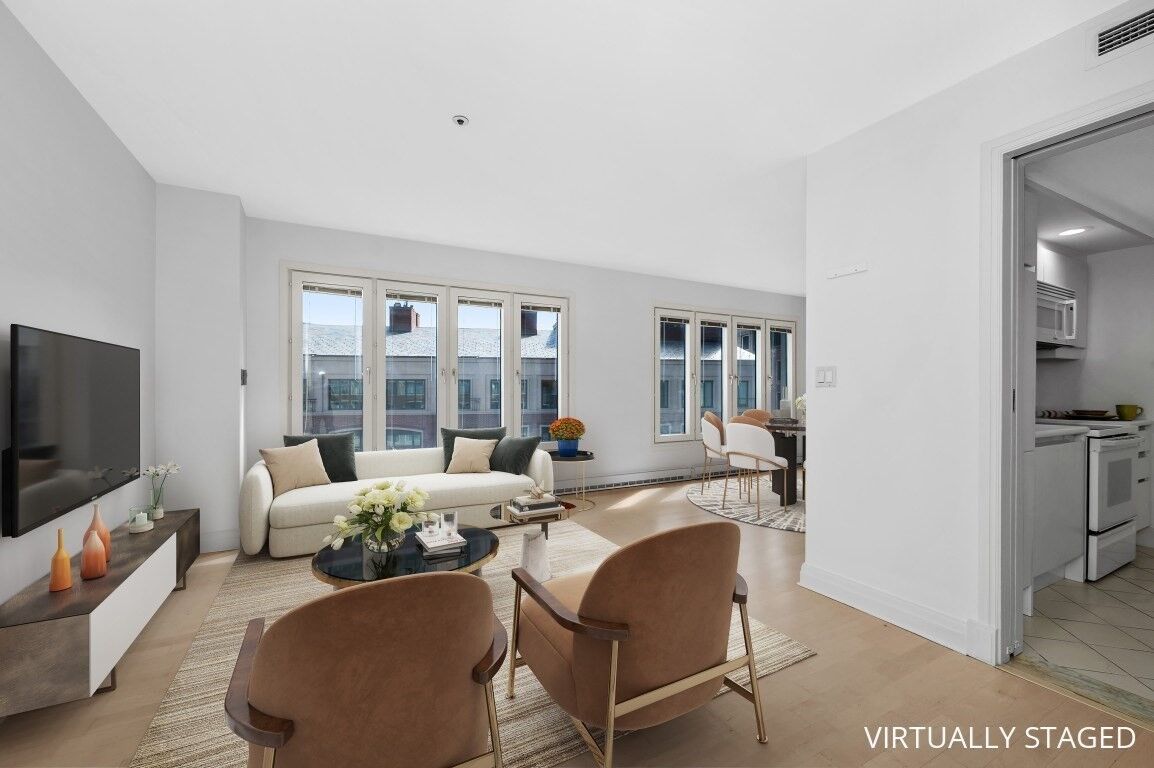 Property Photo:  20 Rowes Wharf Ph4  MA 02110 