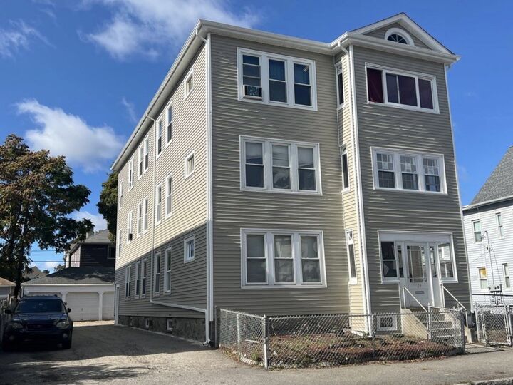 Property Photo:  24 Arthur Street 1  MA 01604 