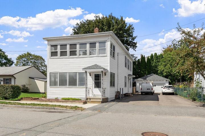 Property Photo:  262 Oak Street  MA 01510 
