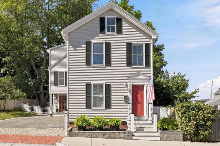 Property Photo:  6 Merrill St  MA 01950 