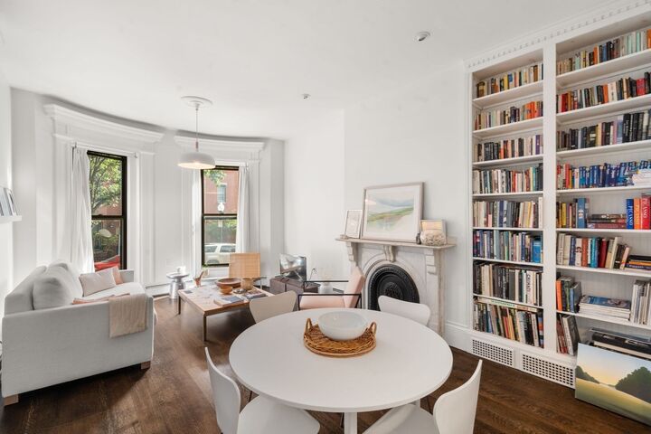 Property Photo:  92 W Springfield Street 2  MA 02118 