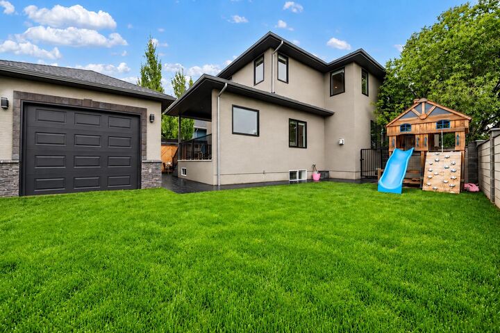 Property Photo:  47 Stratton Place SE  AB T1B 0G3 