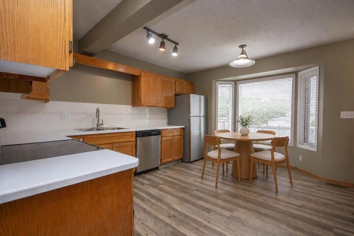 Property Photo:  16 Davis Close  AB T4R 2L4 