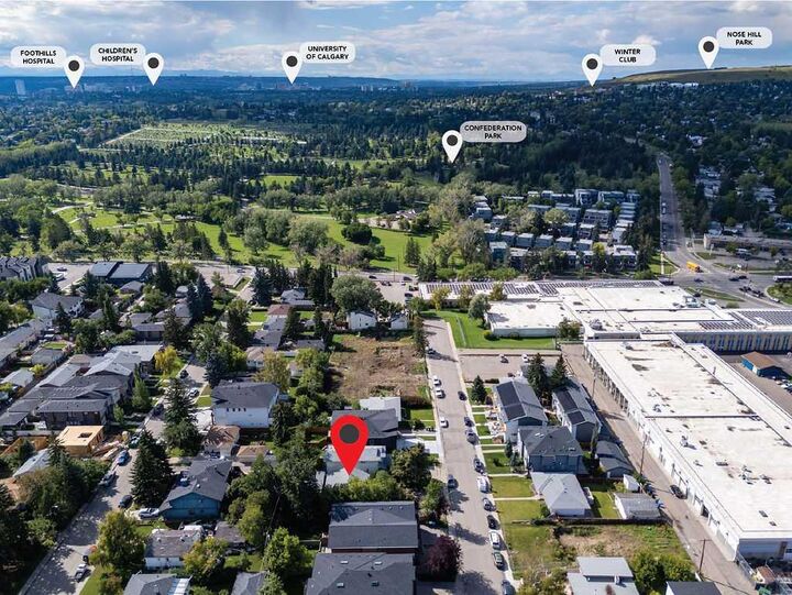Property Photo:  411 37 Avenue NW  AB T2K 0C6 