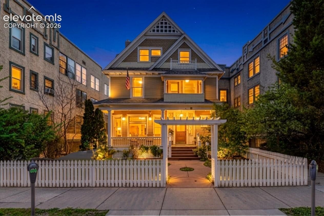 Property Photo:  6 Boulder Crescent Street  CO 80903 