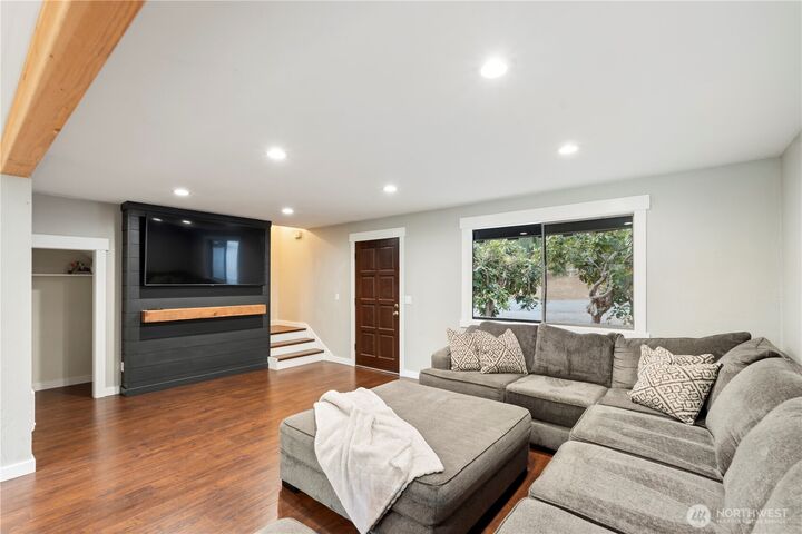 Property Photo:  168  Chilvers Road E & F  WA 98532 