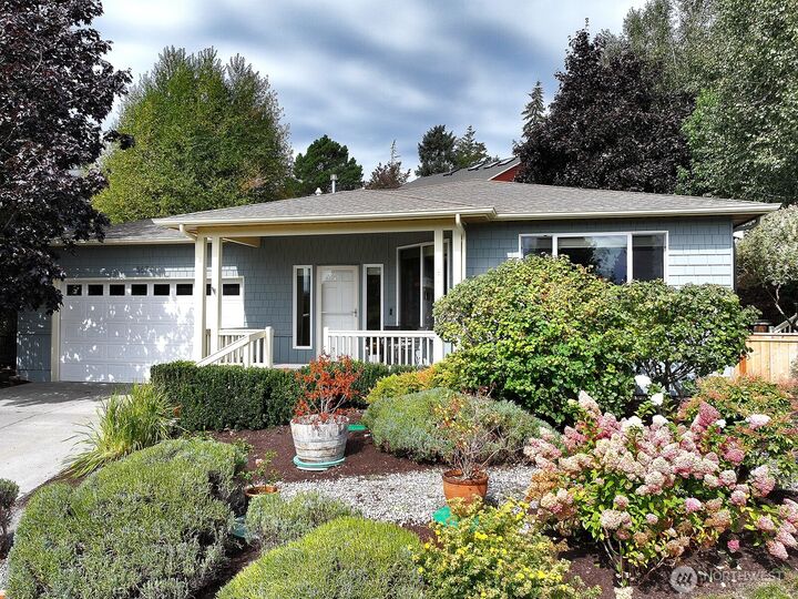 Property Photo: 5674 Lenz Place WA 98260